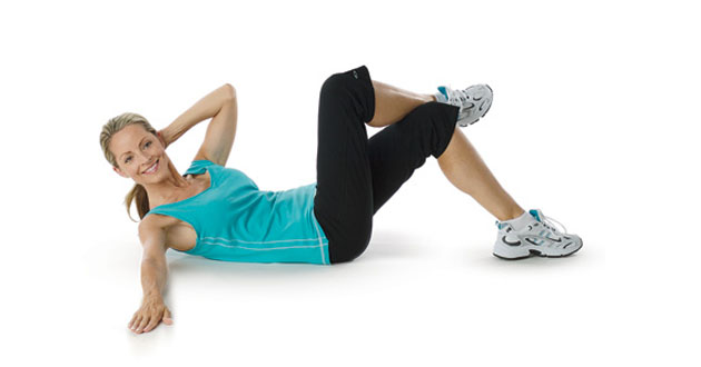 Femeie facand abdomene